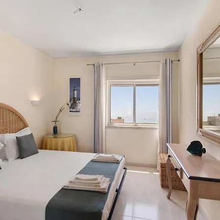 Near D Sea * Armação de Pêra