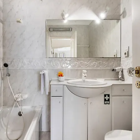 Near D Sea * Armação de Pêra