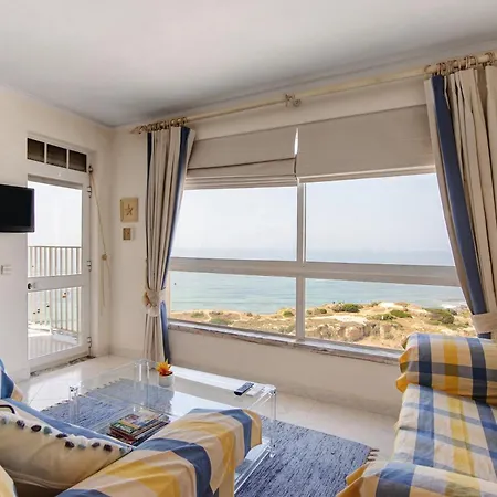 Front Apartment Armação de Pêra