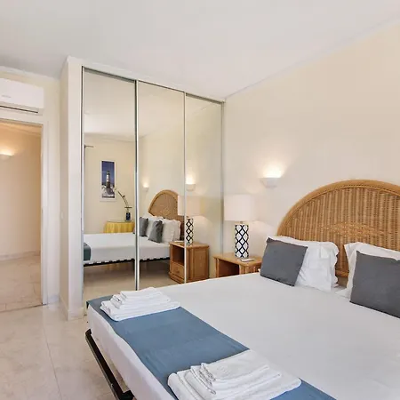 Front Apartment Armação de Pêra